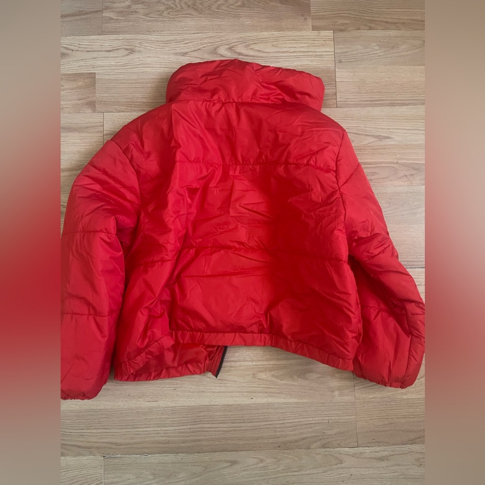 LIKE NEW puffer jacket - Picture 15 of 16